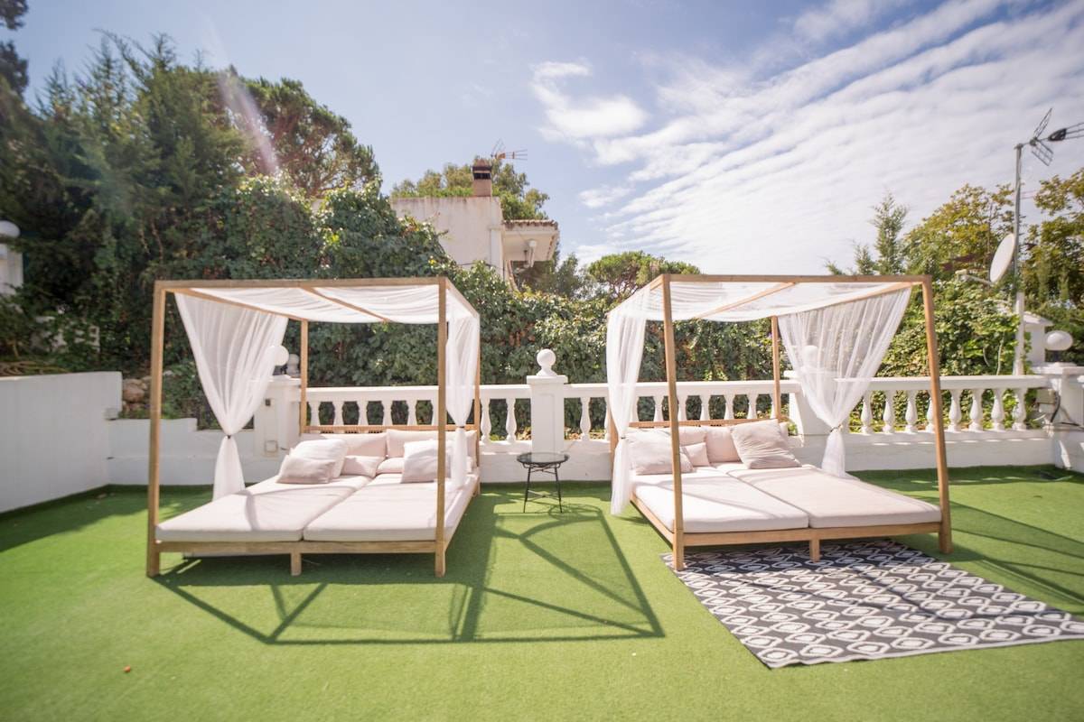SOLARIUM 